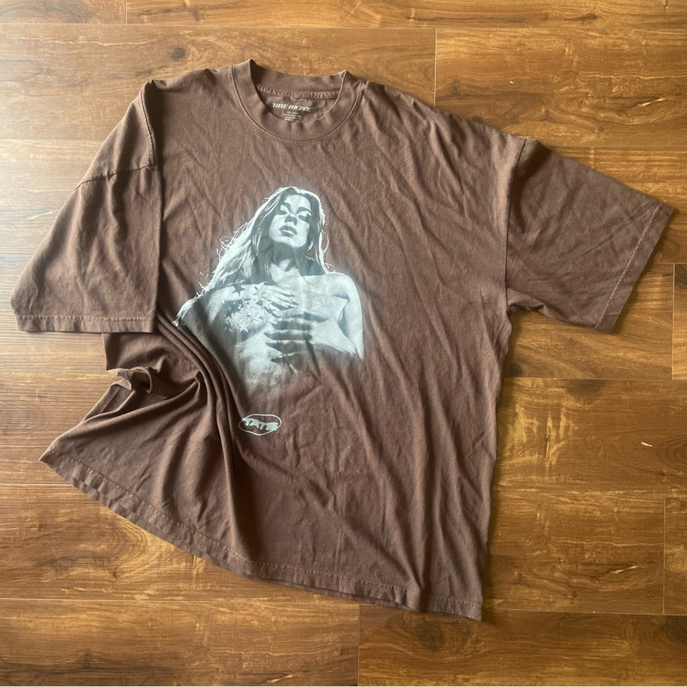NEW Tate McRae Miss Possessive Tour Merch Pose Tee